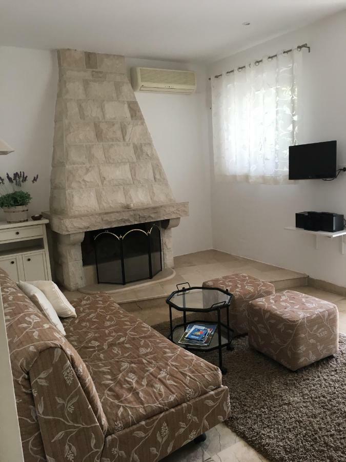 Apartment Get Supetar Zewnętrze zdjęcie